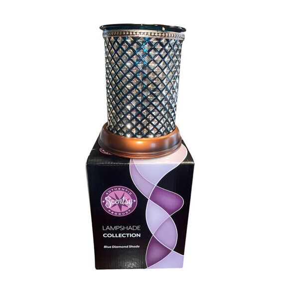 Scentsy Blue Diamond Wax Warmer Shade Full Size Electric Retired board base - Picture 1 of 7